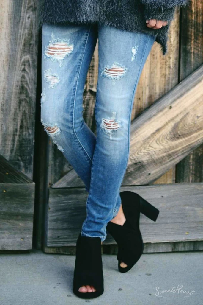 Kiss On The Chic - Distressed Skinny Jeans - Image 4