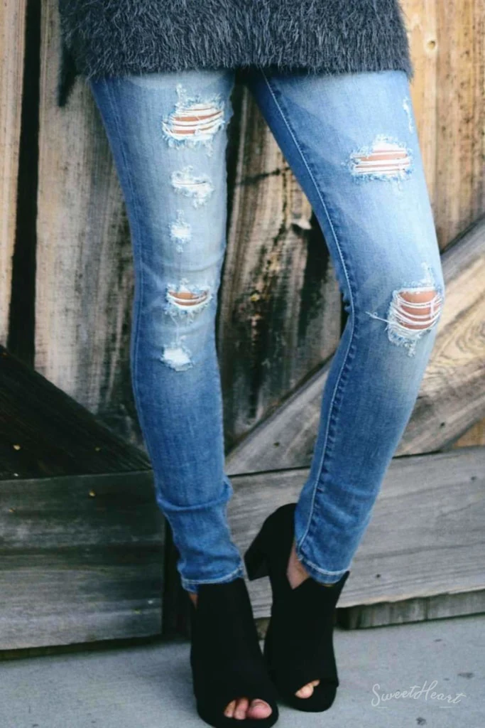 Kiss On The Chic - Distressed Skinny Jeans - Image 5